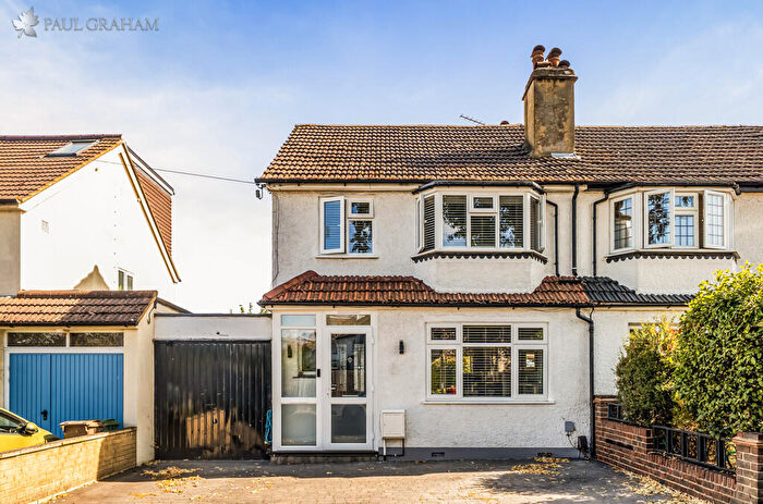 3 Bedroom Semi-Detached House For Sale In Byron Gardens, Sutton, SM1