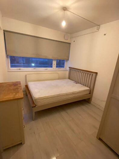 3 Bedroom Flat To Rent In Acre Lane, Brixton, SW2
