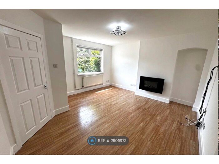 3 Bedroom Semi Detached House To Rent In Wallingford Road, Bristol, BS4