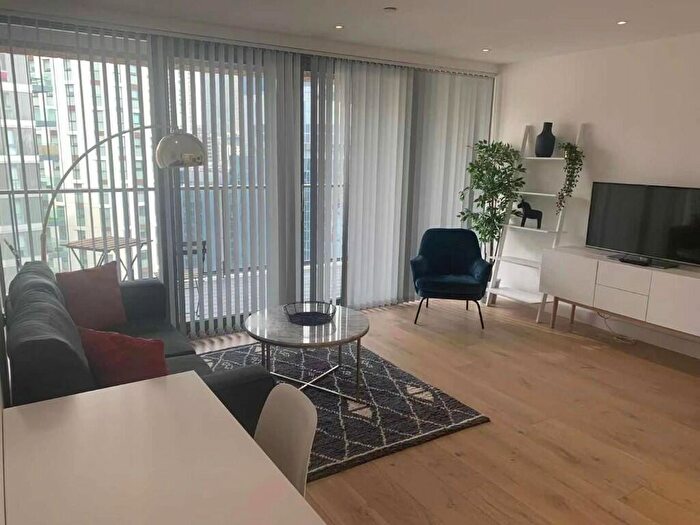 1 Bedroom Flat For Sale In East Ferry Road, London, E14