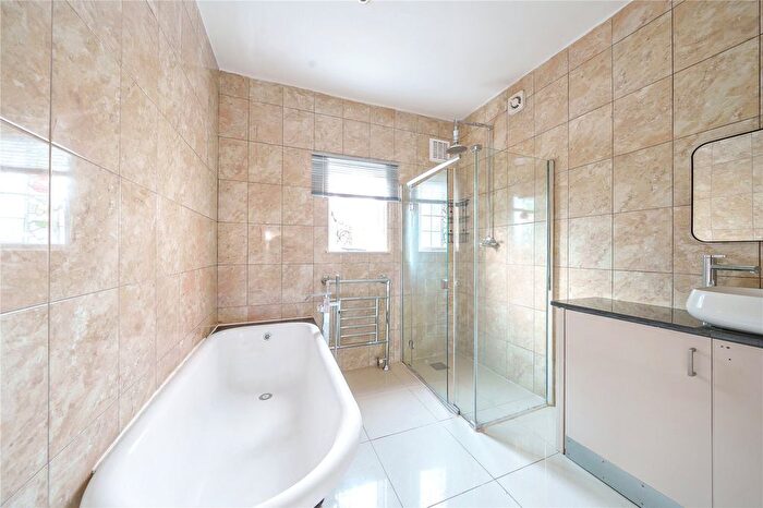 1 Bedroom Flat To Rent In Cornwall Road, London, N15