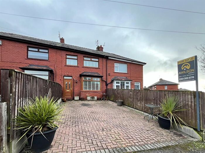 2 Bedroom Terraced House For Sale In North Avenue, Stalybridge, SK15