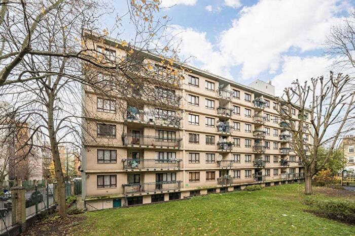 2 Bedroom Flat For Sale In Cromer Street, Bloomsbury, WC1H