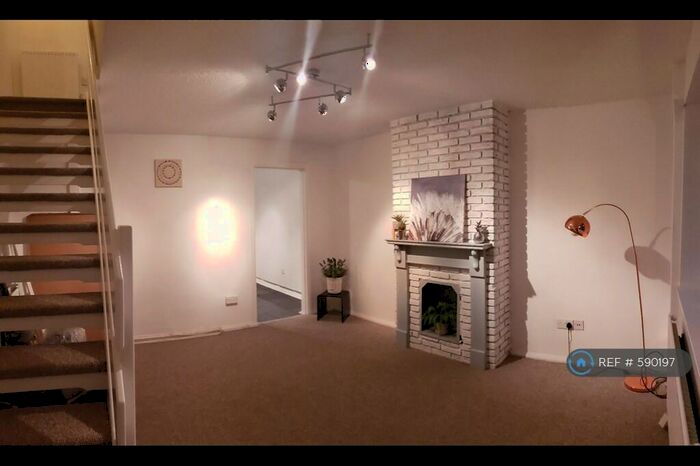 2 Bedroom Terraced House To Rent In Dickens Drive, Kettering, NN16