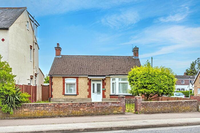 2 Bedroom Detached Bungalow For Sale In Goldington Road, Bedford, MK41