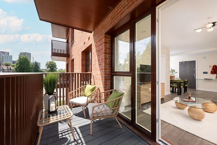 1 Bedroom Flat For Sale In So Resi North Acton, W3