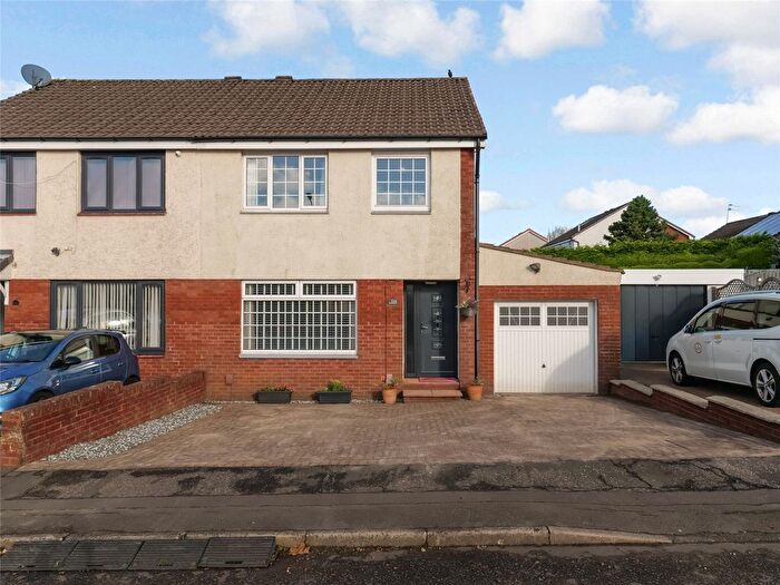 3 Bedroom Semi-detached House For Sale In Invergarry Drive, Thornliebank, Glasgow, Glasgow City, G46