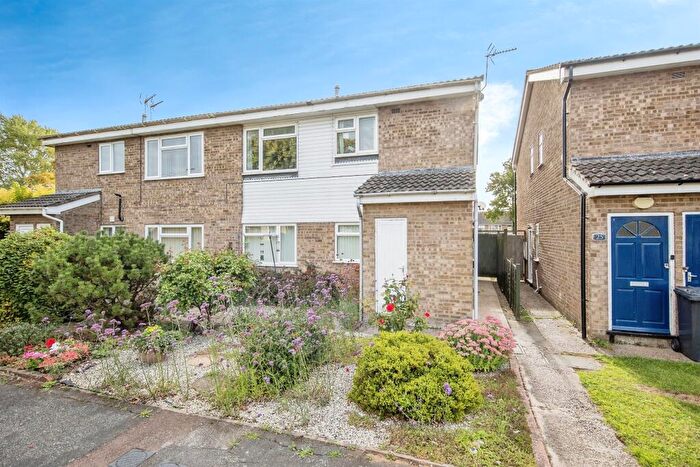 2 Bedroom Maisonette For Sale In Ridgeway, Stowmarket, IP14