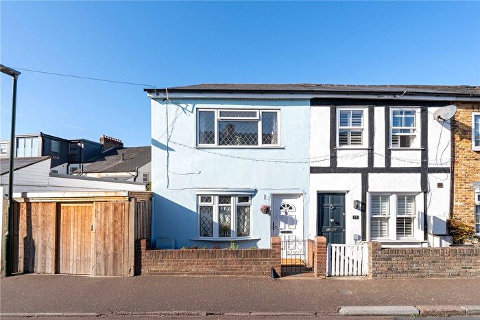 2 Bedroom End Terrace House For Sale In Tudor Road, Hampton, TW12