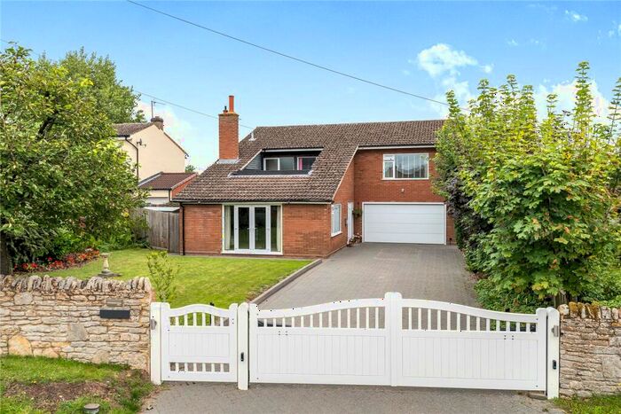4 Bedroom Detached House For Sale In Moor End Road, Radwell, Bedford, Bedfordshire, MK43