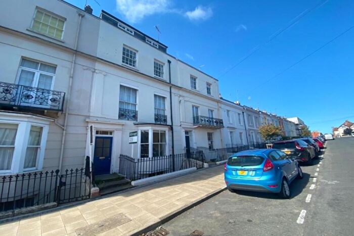1 Bedroom Apartment To Rent In Grove Street, Leamington Spa, CV32