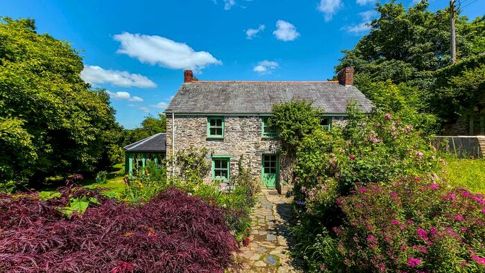 6 Bedroom Detached House For Sale In St. Mabyn, Bodmin, PL30