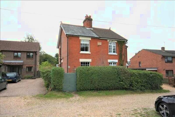 3 Bedroom Semi-Detached House To Rent In Shedfield, Southampton, SO32
