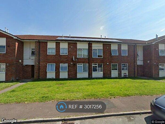 2 Bedroom Flat To Rent In Waiblingen Way, Devizes, SN10