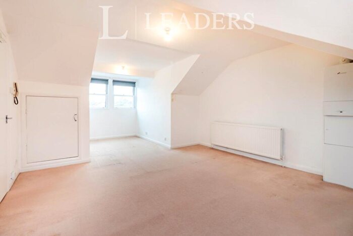 Studio To Rent In Lewisham High Street, London, SE13
