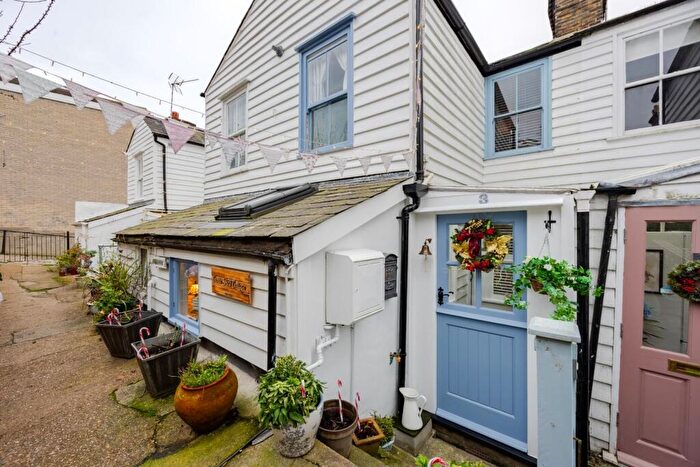 2 Bedroom Terraced House For Sale In Church Hill, Leigh-On-Sea, SS9