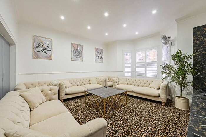 6 Bedroom Detached House For Sale In Sprowston Road, Forest Gate, London, , Forest Gate, London, E7