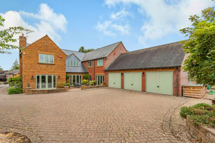 5 Bedroom Country House For Sale In The Lane, Hempton, Banbury Oxfordshire, OX15