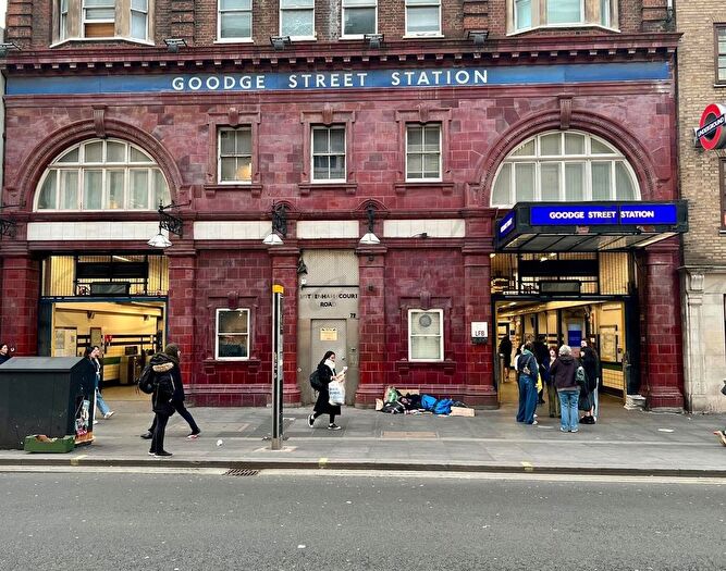 2 Bedroom Flat To Rent In Tottenham Court Road, Fitzrovia, W1T