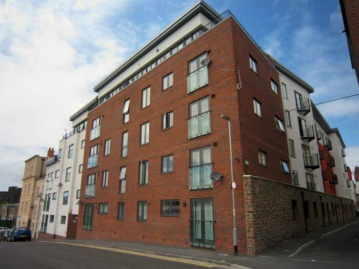 2 Bedroom Apartment To Rent In Lawford Mews, Waterloo Road, Bristol, BS2