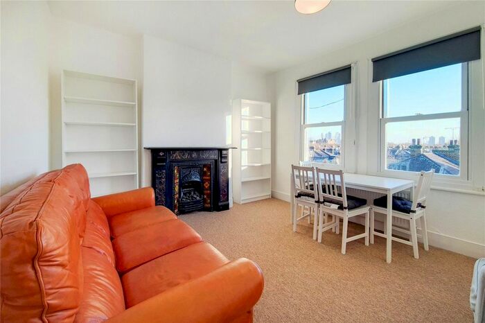 2 Bedroom Flat To Rent In Theatre Street, The Shaftesbury Estate, SW11