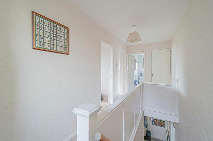 4 Bedroom Detached House For Sale In Needlers End Lane, Balsall Common, CV7