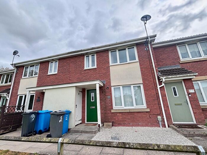 2 Bedroom Terraced House To Rent In Thirlmere Way, Kingswood, Hull, HU7