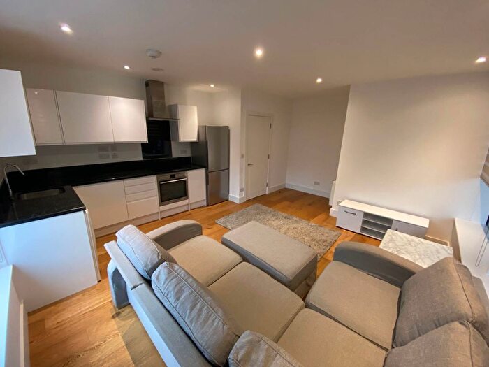 1 Bedroom Flat For Sale In Elstree House, Borehamwood, WD6