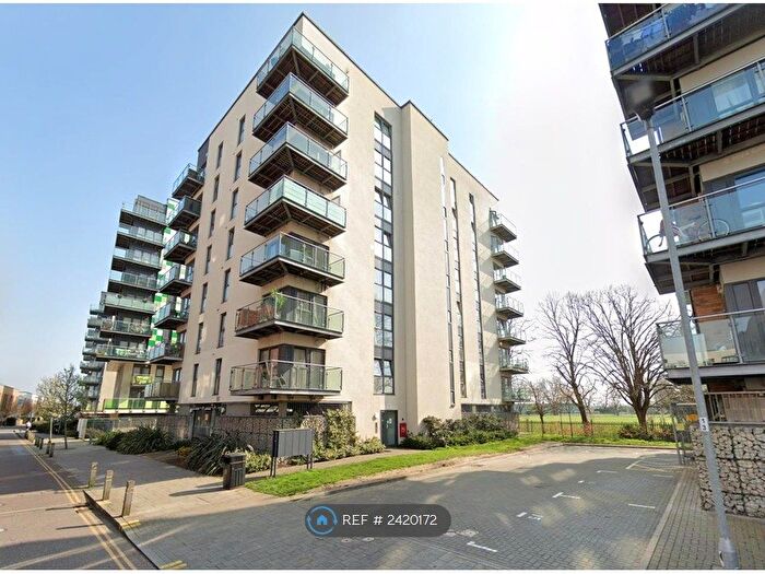 1 Bedroom Flat To Rent In Keele House, Dagenham, RM8