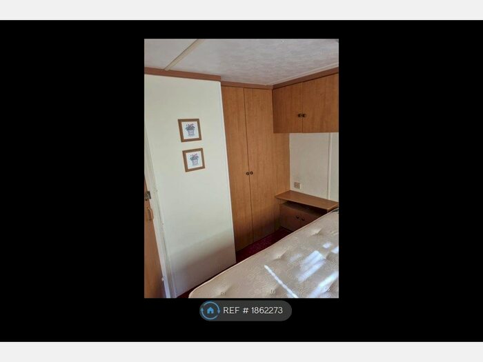 3 Bedroom Mobile/park Home To Rent In Southend Road, Fobbing, Stanford-Le-Hope, SS17