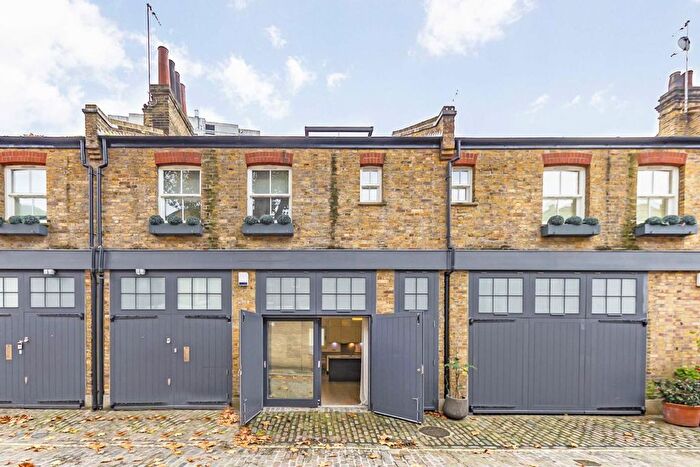 3 Bedroom Property To Rent In Colonnade, Bloomsbury, WC1N