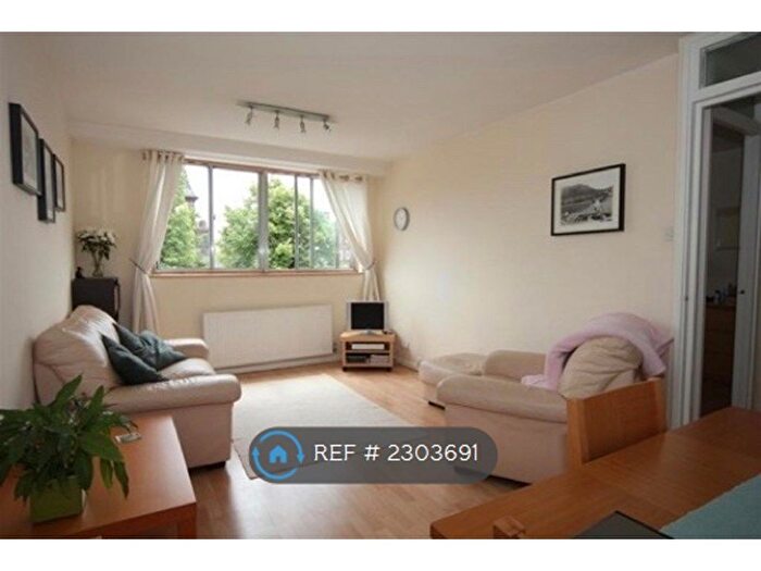 1 Bedroom Flat To Rent In Upper Richmond Road, London, SW15