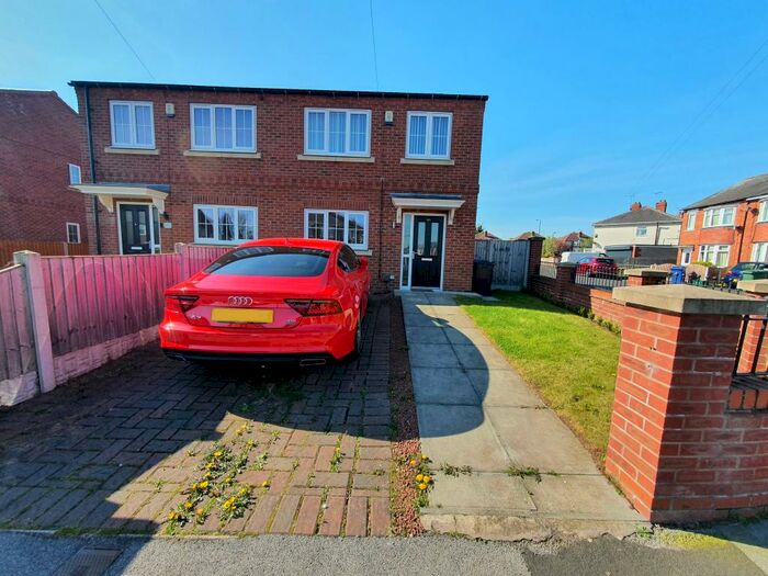 3 Bedroom House To Rent In Richmond Road, Doncaster, DN5