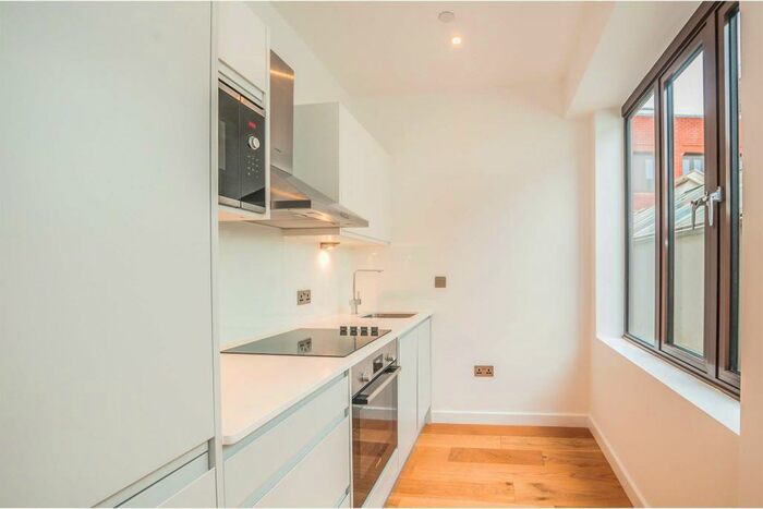 1 Bedroom Apartment To Rent In High Street, Maidenhead, SL6