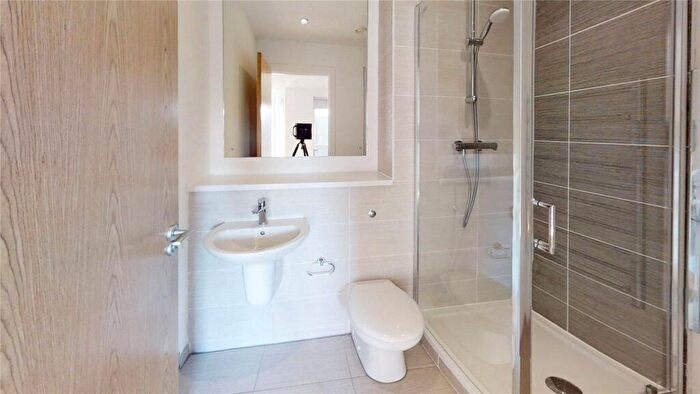 3 Bedroom Flat To Rent In The Plaza, Advent Way, Ancoats, Manchester, M4