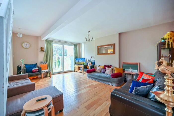 4 Bedroom Property To Rent In Wingfield Road, Kingston, Kingston Upon Thames, KT2