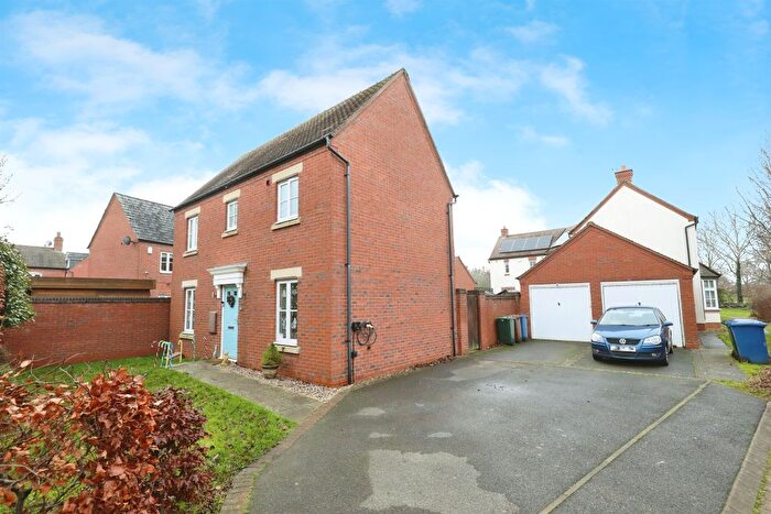 3 Bedroom Semi Detached House For Sale In Sage Close, Banbury, OX16