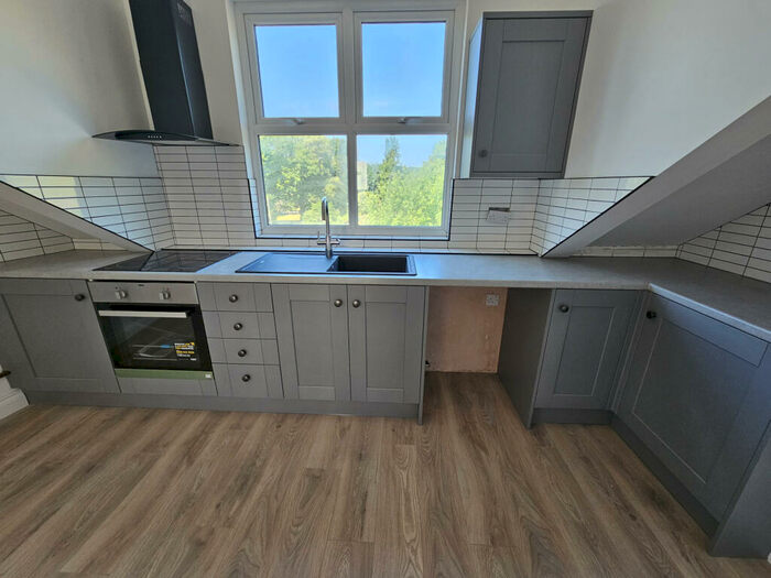 1 Bedroom Flat To Rent In Abbey Road, Leeds, LS5