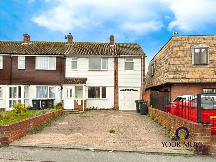 3 Bedroom End Terrace House For Sale In Newington Road, Ramsgate, Kent, CT12