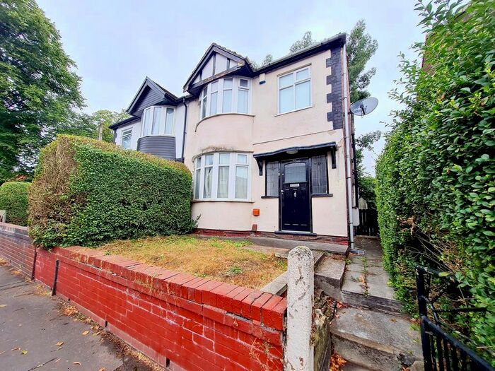 3 Bedroom Semi-Detached House To Rent In Cleveland Road, Crumpsall, Manchester, M8