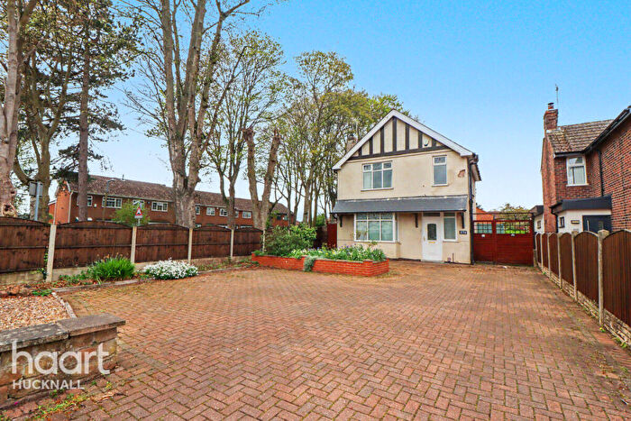 3 Bedroom Detached House For Sale In Watnall Road, Nottingham, NG15