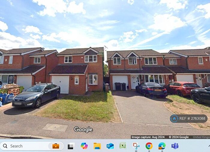 3 Bedroom Detached House To Rent In St. Davids Close, Stevenage, SG1