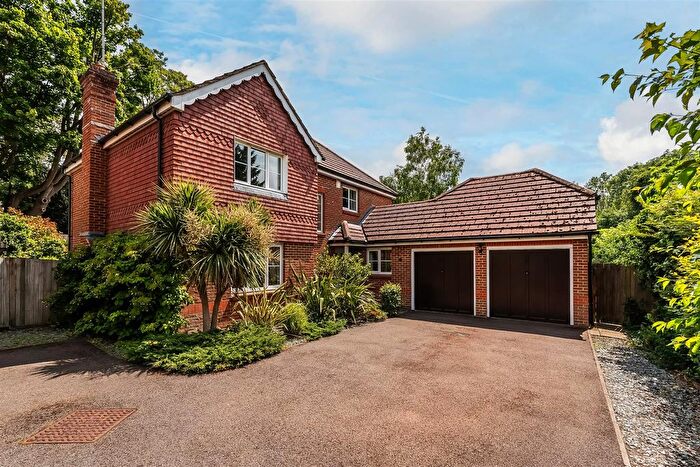 5 Bedroom Detached House For Sale In Quarry Gardens, Leatherhead, KT22