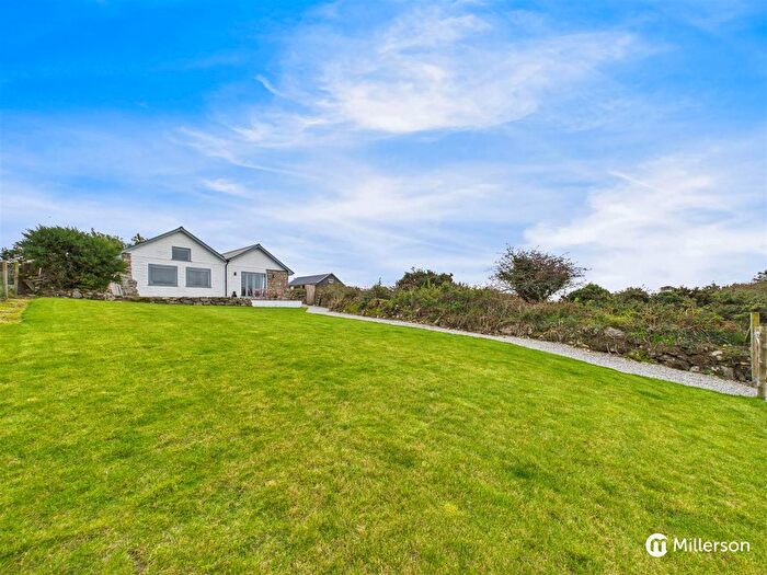 2 Bedroom Barn Conversion For Sale In Higher Stennack, Troon, Camborne, TR14