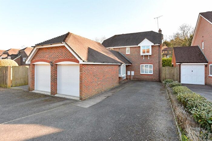 4 Bedroom Detached House For Sale In Riverside, Temple Ewell, Dover, Kent, CT16