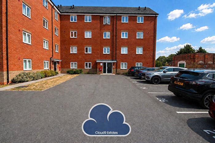 2 Bedroom Apartment To Rent In Eliot Gardens, Holbrooks, CV6