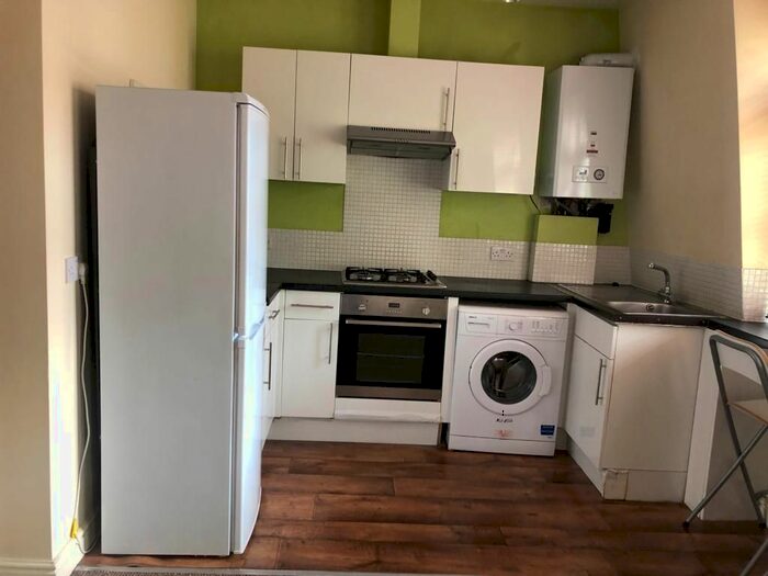 1 Bedroom Flat To Rent In High Road, Leyton, E10