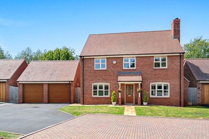 4 Bedroom Detached House For Sale In Stollards Close, Bishops Cleeve, Cheltenham, GL52