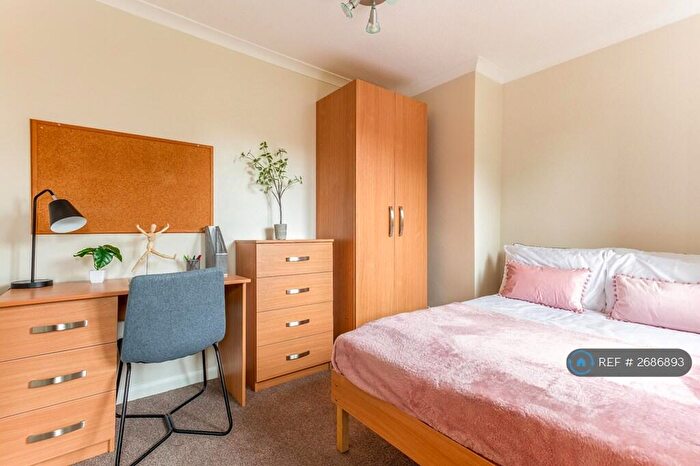 6 Bedroom Terraced House To Rent In The Crescent, Brighton, BN2