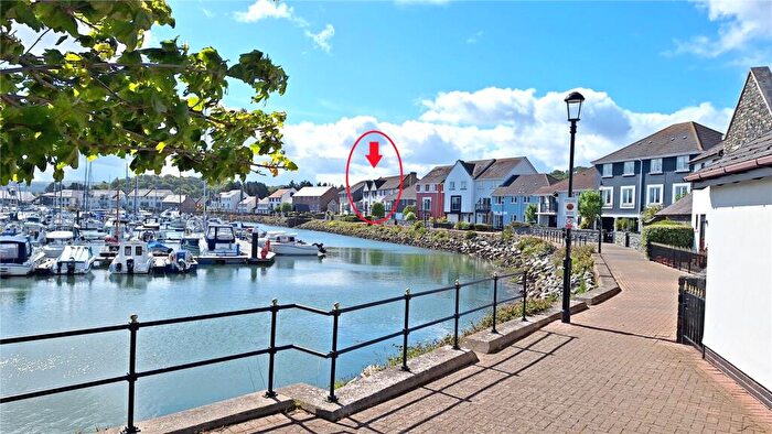 4 Bedroom Terraced House For Sale In Gwynt Y Mor, Conwy, LL32